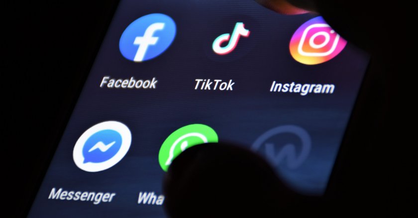 States' Misguided Attempts to Regulate Social Media - Vimarsana News